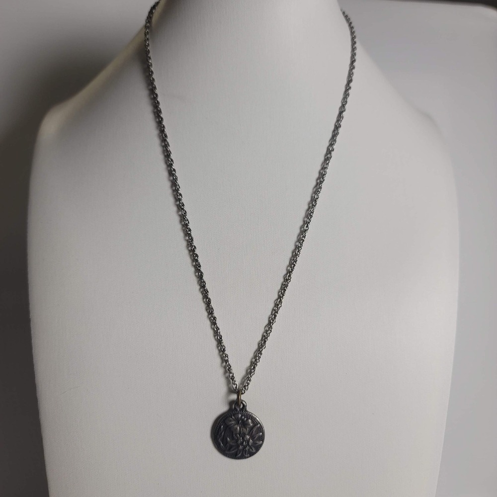 Vintage Floral Medallion Pendant Necklace Pewter Tone Flower Coin Rope Chain